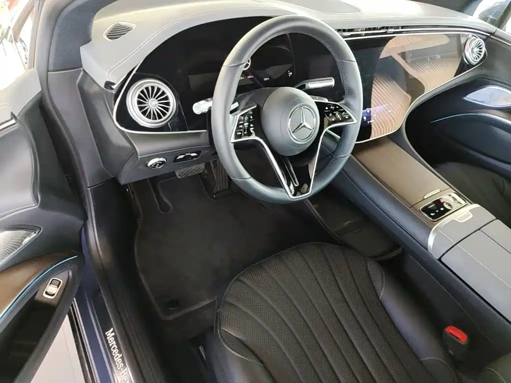 Mercedes-Benz EQS — миниатюра 21