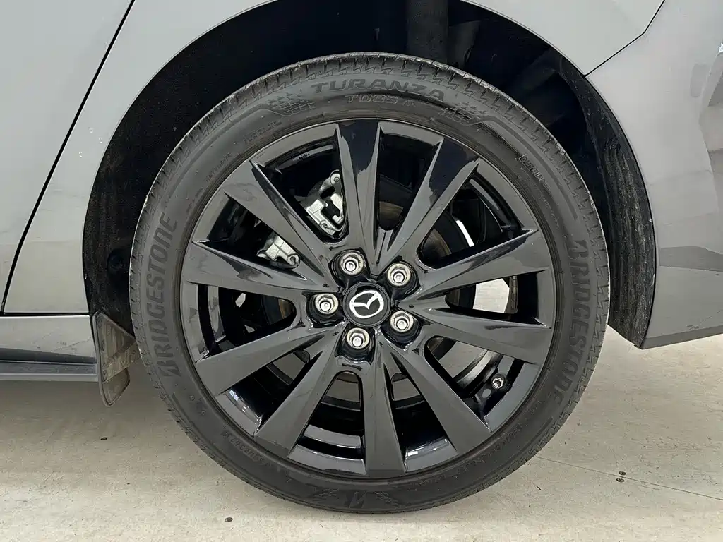 Mazda 3 Axela — миниатюра 17