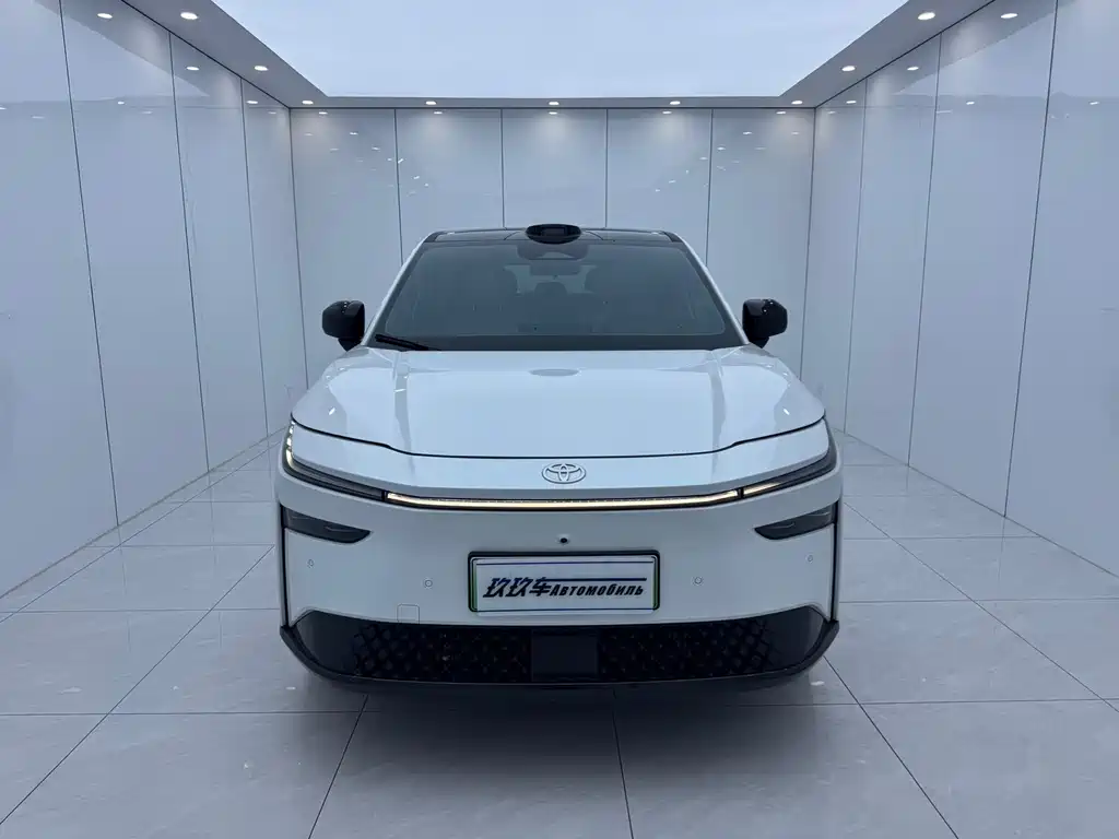 Toyota bZ3X — миниатюра 2