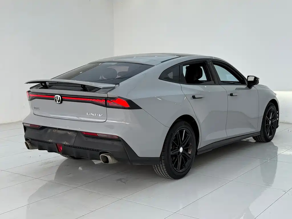 Changan UNI-V 1.5T Sport Edition, фото 13