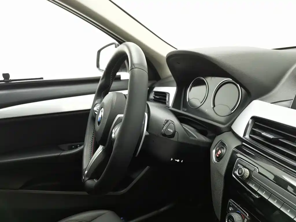 BMW X1 — миниатюра 22