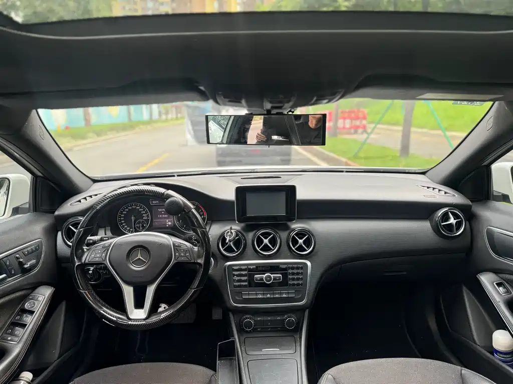 Mercedes-Benz A-Class (Import) — миниатюра 12