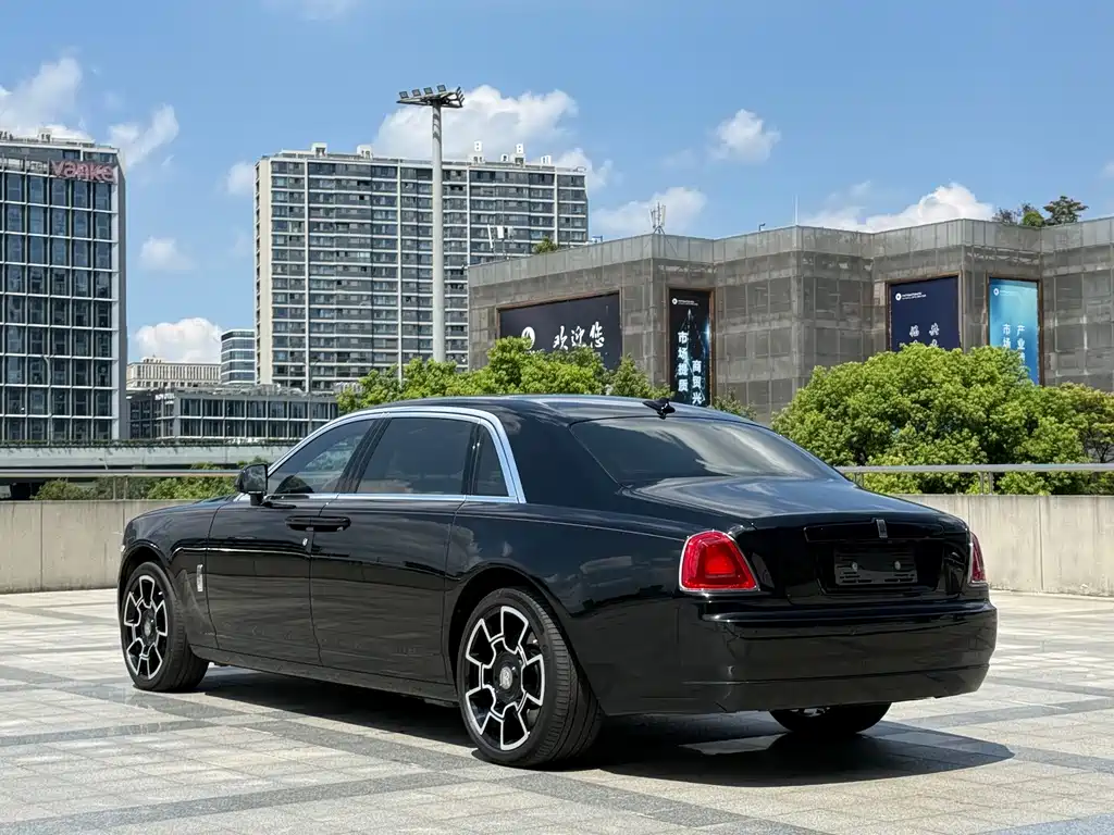 Rolls-Royce Ghost — миниатюра 3