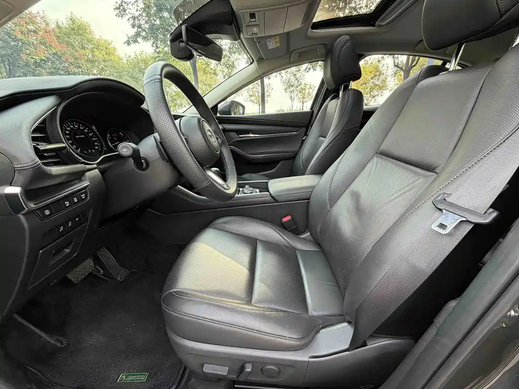 Mazda 3 Axela — миниатюра 9