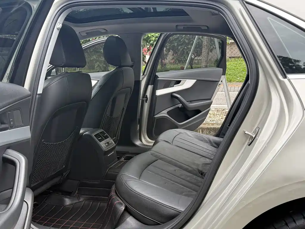 Audi A4L — миниатюра 10