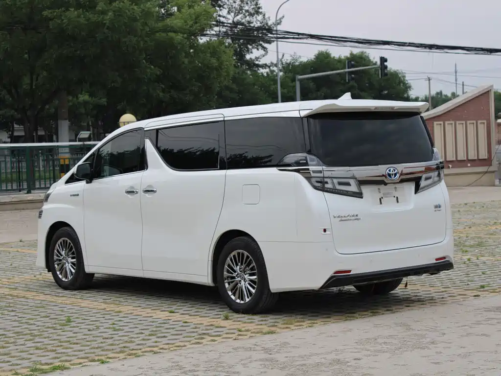 Toyota Vellfire 2020 2.5L HV Luxury