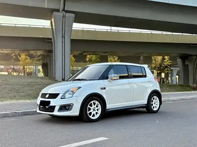 SUZUKI SWIFT 2019