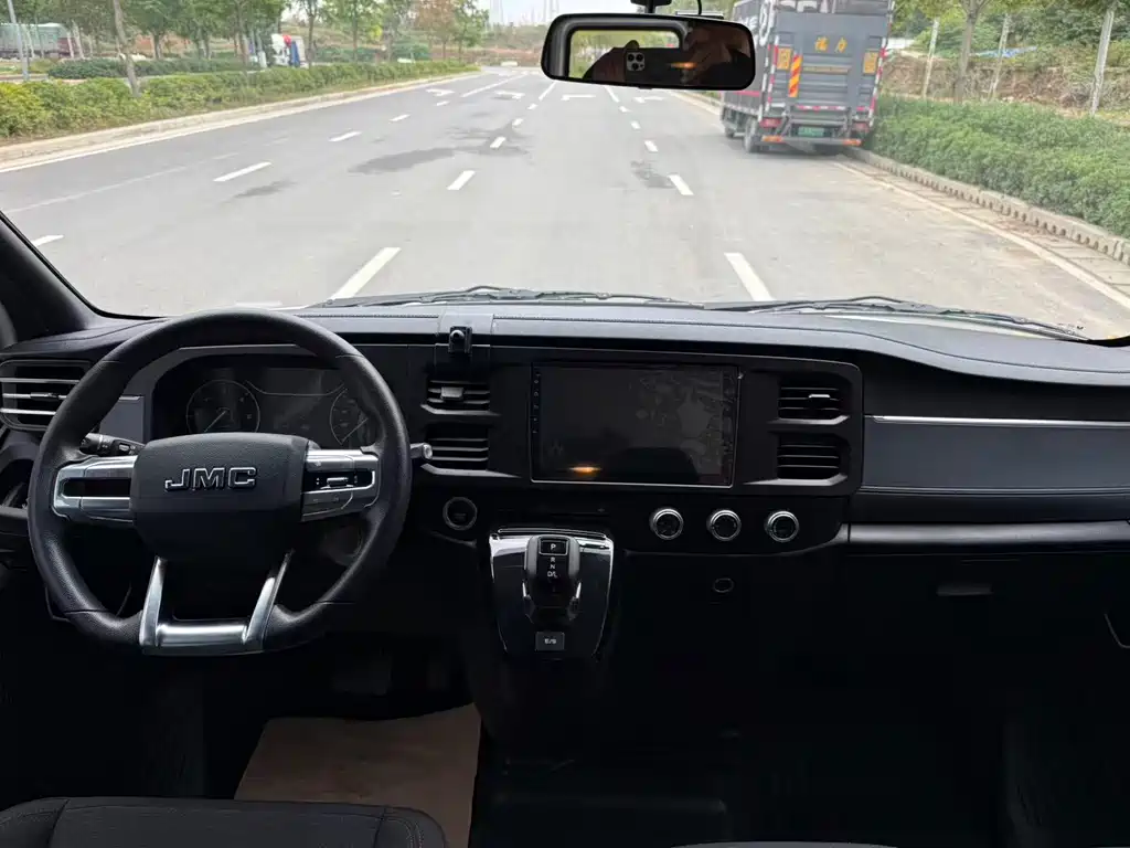 JMC JMC Fushun — миниатюра 7