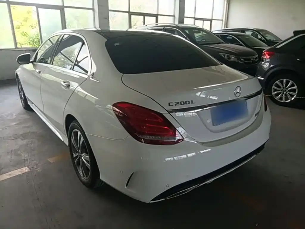 Mercedes-Benz C-Class — миниатюра 5