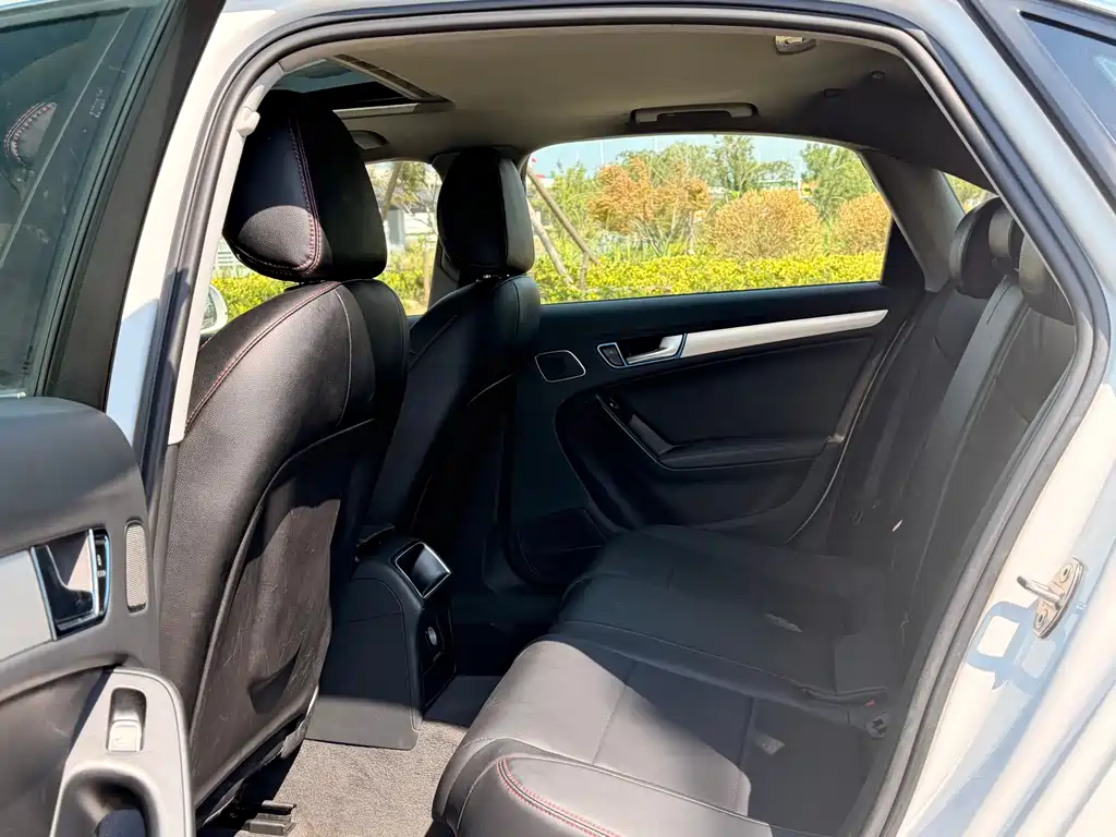 Audi A4L — миниатюра 12