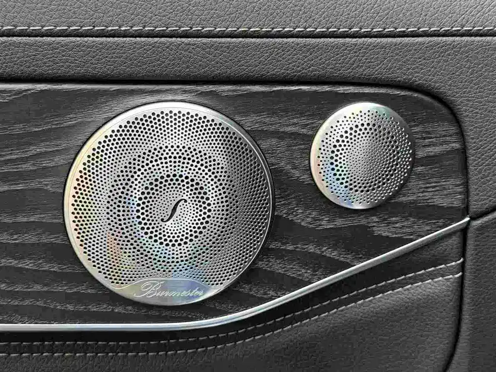 Mercedes-Benz C-Class — миниатюра 9