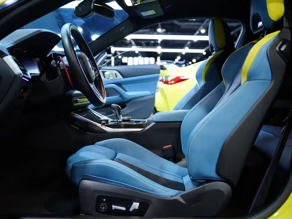 BMW M4 — миниатюра 10