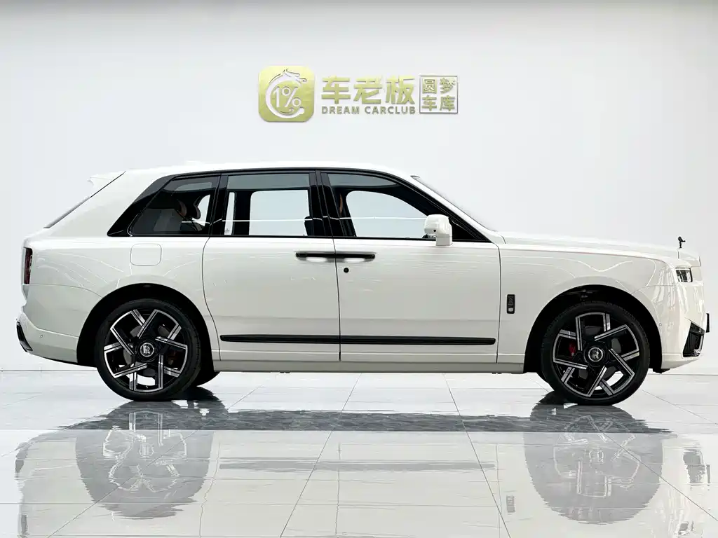 Rolls-Royce Cullinan 2025 Black Badge