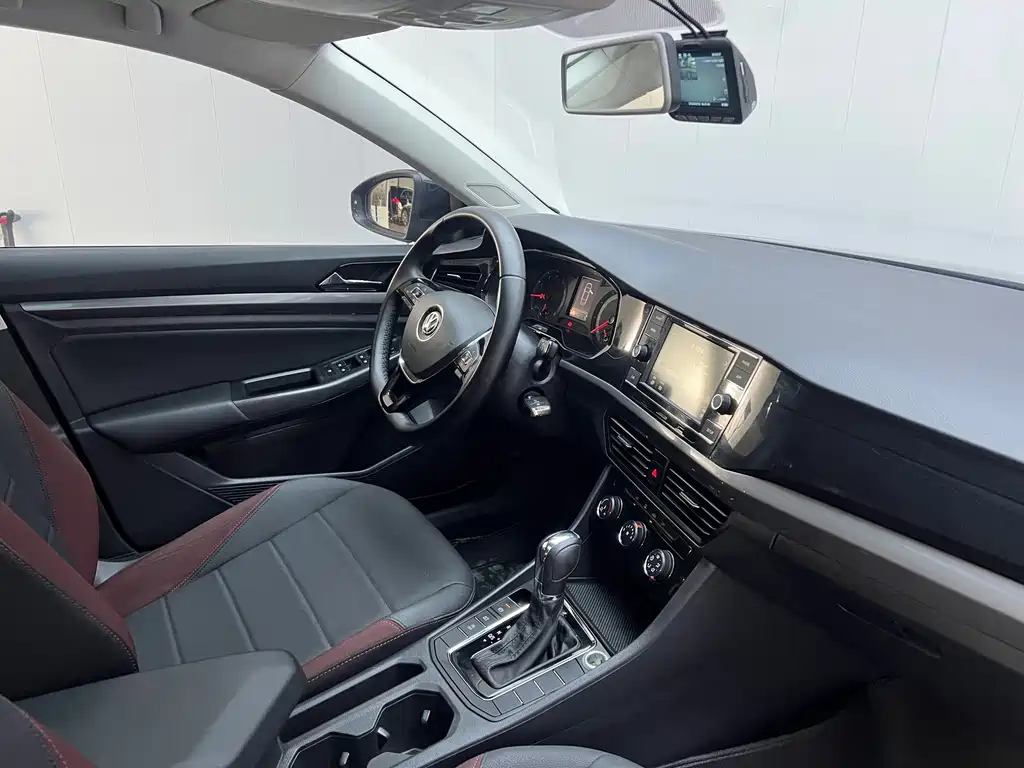 Volkswagen Bora — миниатюра 9