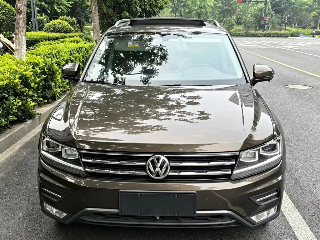 Volkswagen Tiguan L — миниатюра 2
