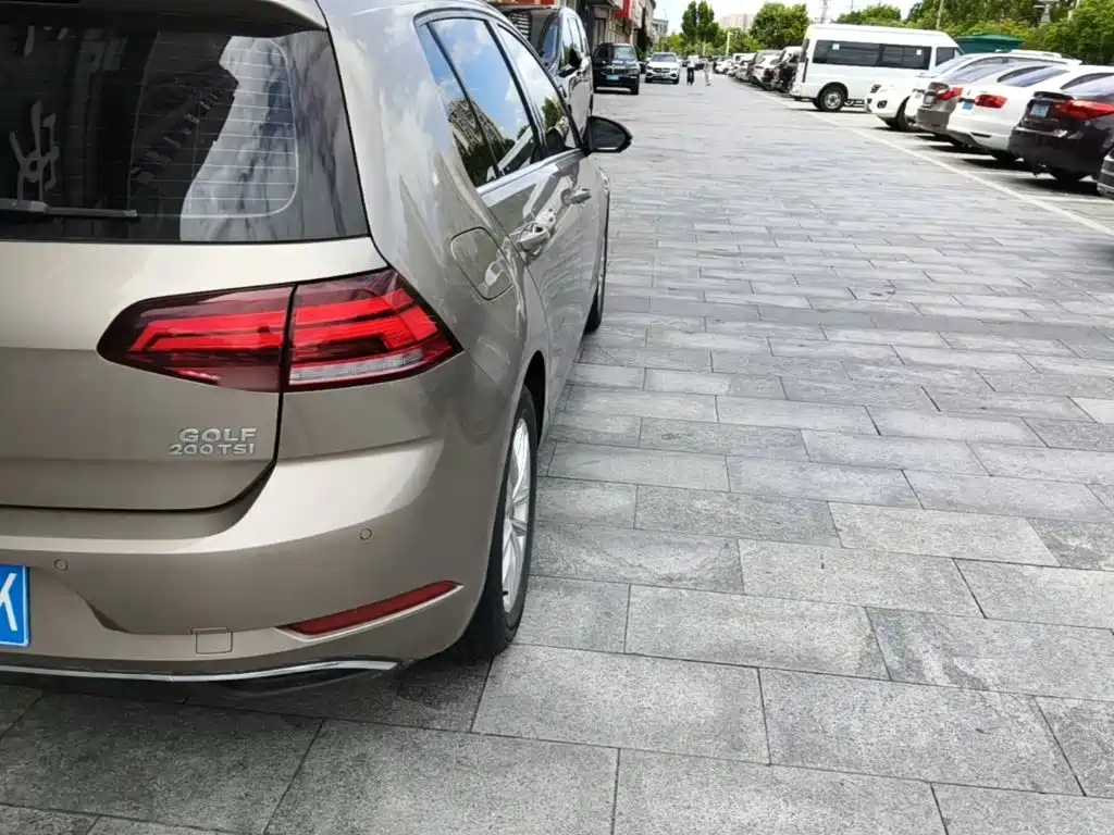 Volkswagen Golf — миниатюра 8
