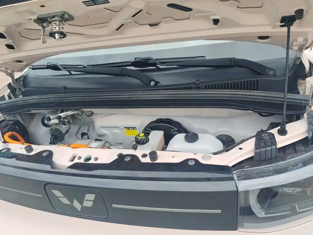 Wuling MINIEV — миниатюра 20