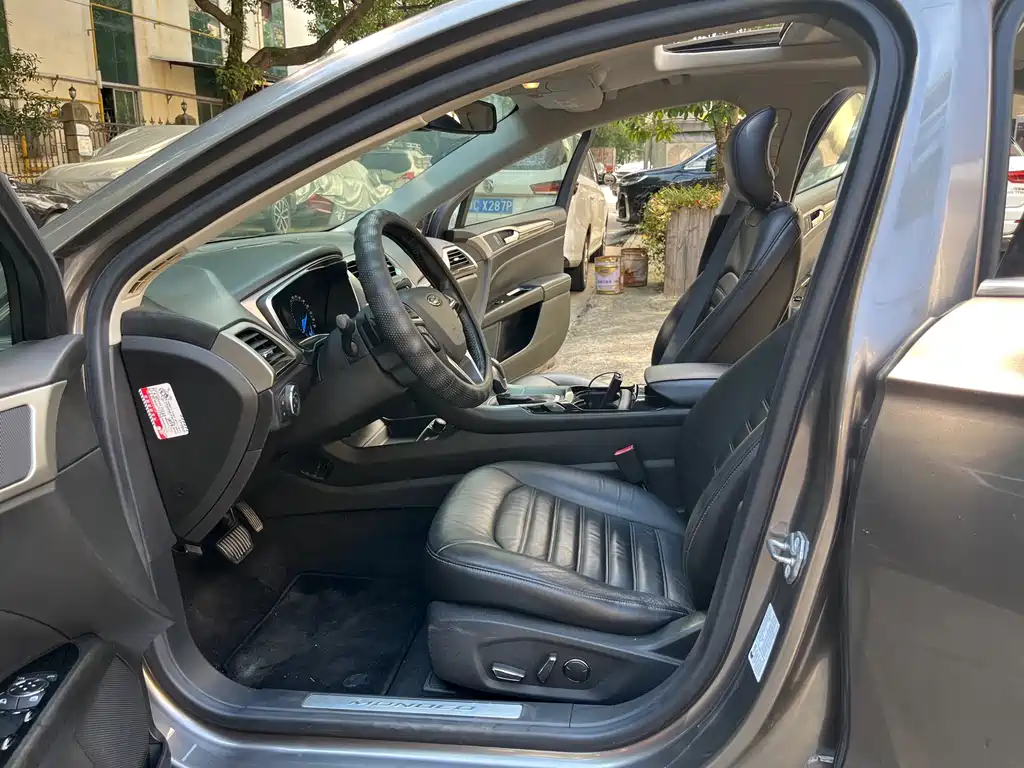 Ford Mondeo — миниатюра 4