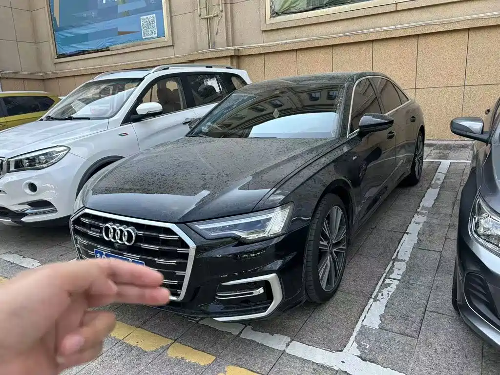 奥迪A6L 2024款 45 TFSI quattro 臻选动感型 2024