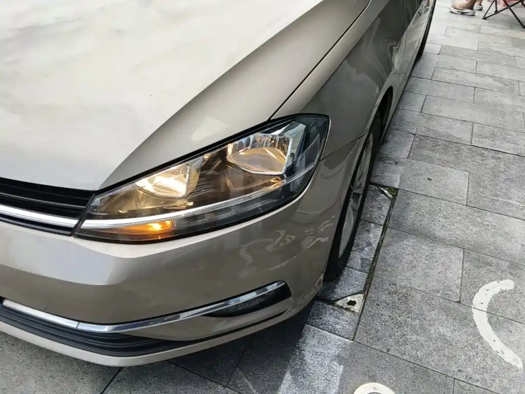 Volkswagen Golf — миниатюра 24