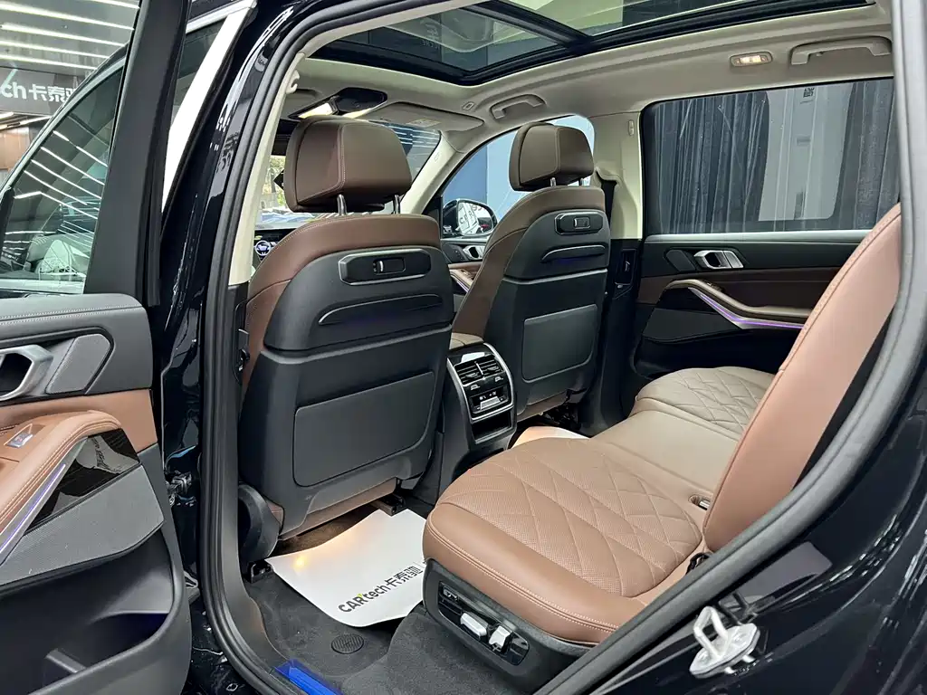 BMW X7 — миниатюра 25