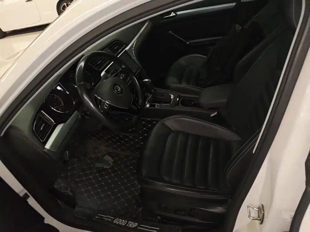 Volkswagen Lamando — миниатюра 15