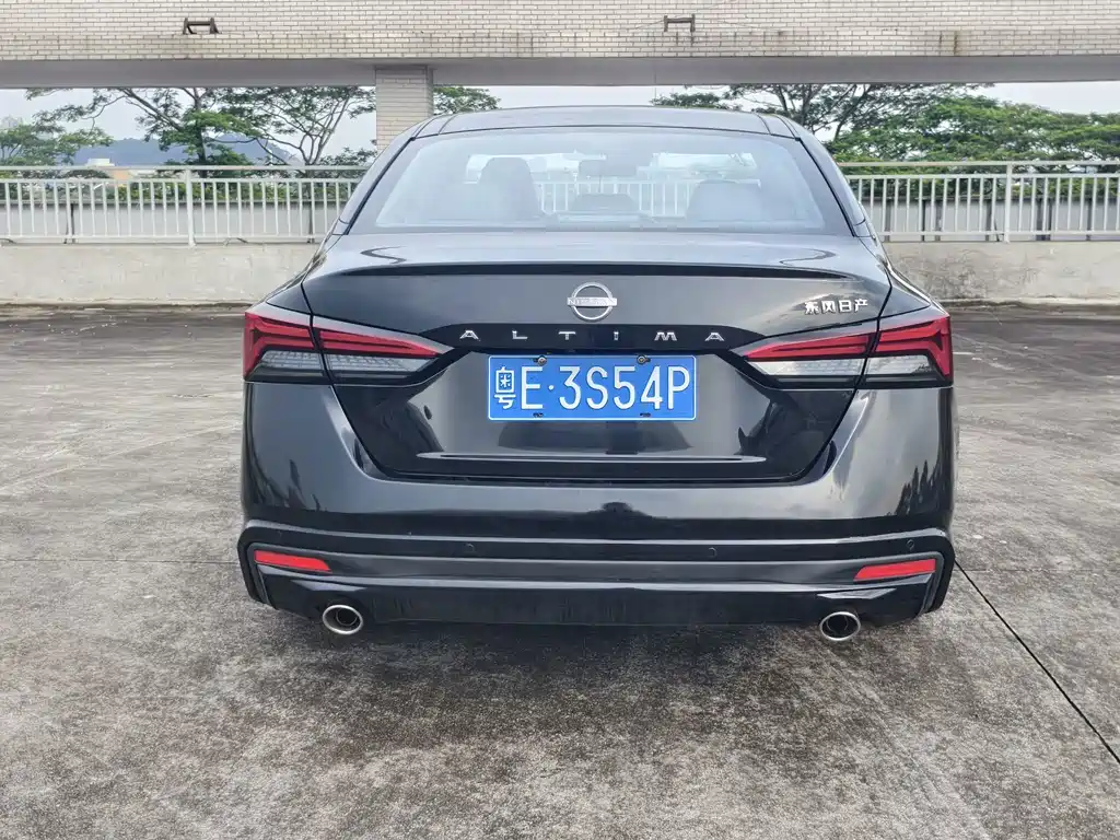 Nissan Teana — миниатюра 10