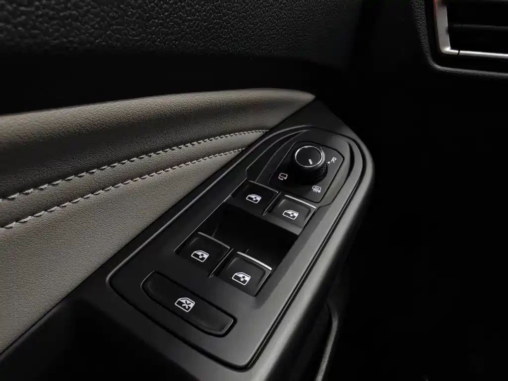Volkswagen Golf — миниатюра 11