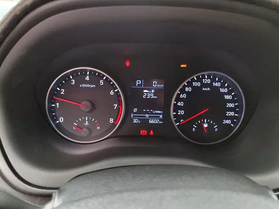 Hyundai Elantra — миниатюра 14