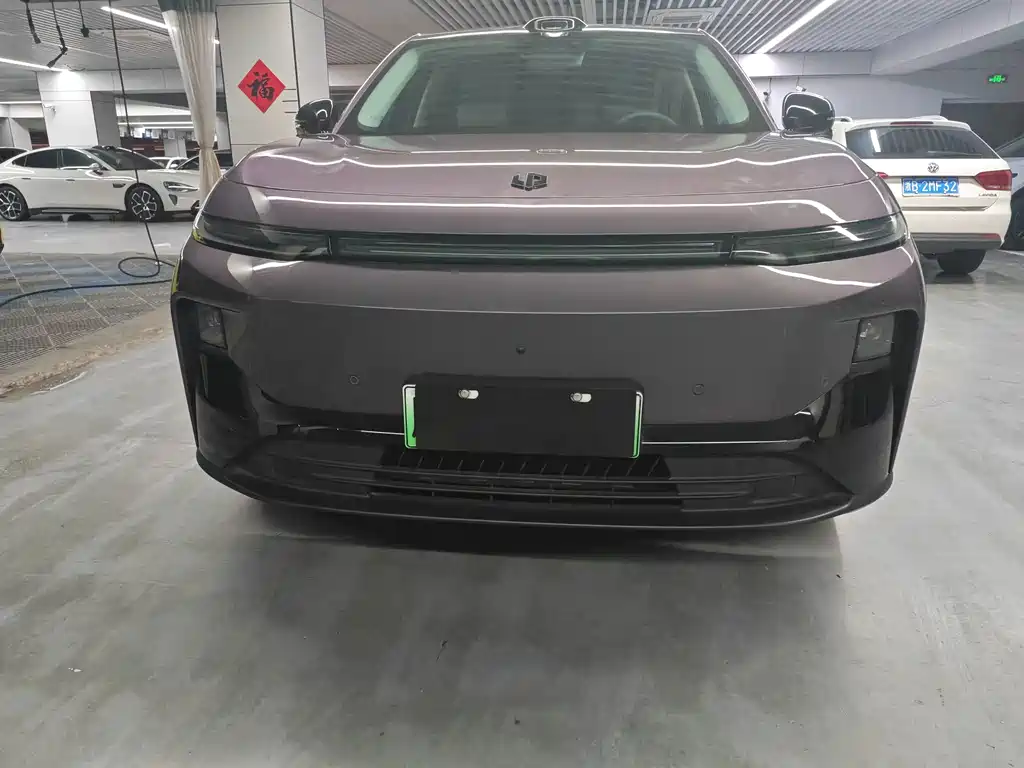 Leapmotor Leapmotor B10 — миниатюра 2