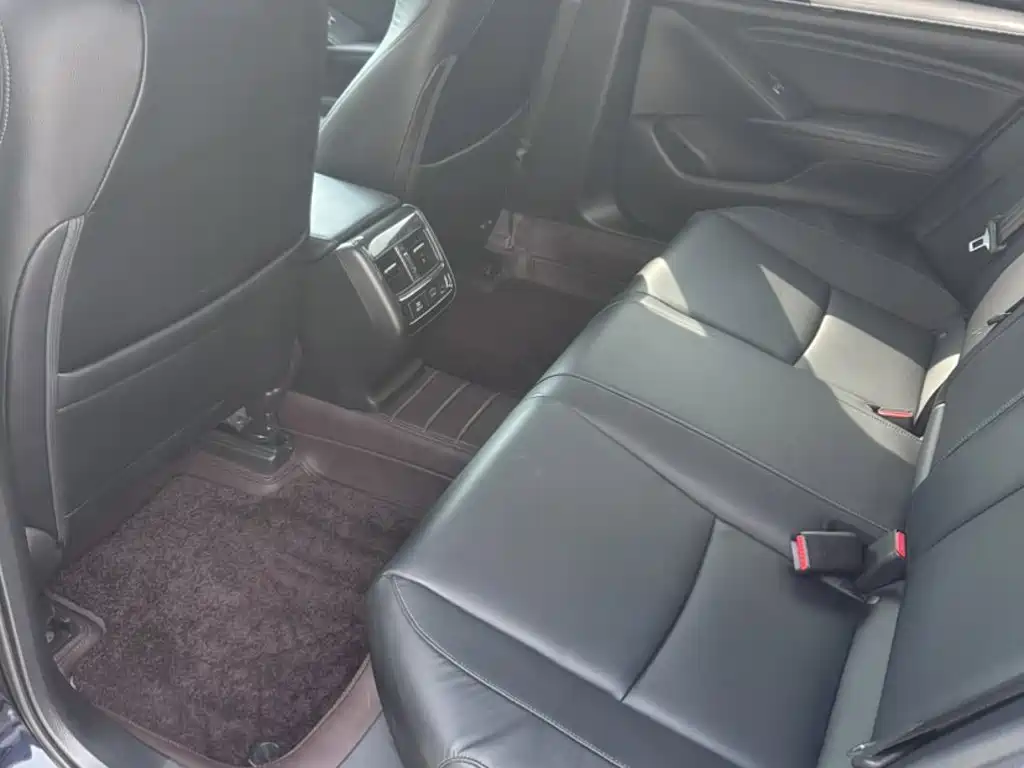 Honda Accord — миниатюра 24