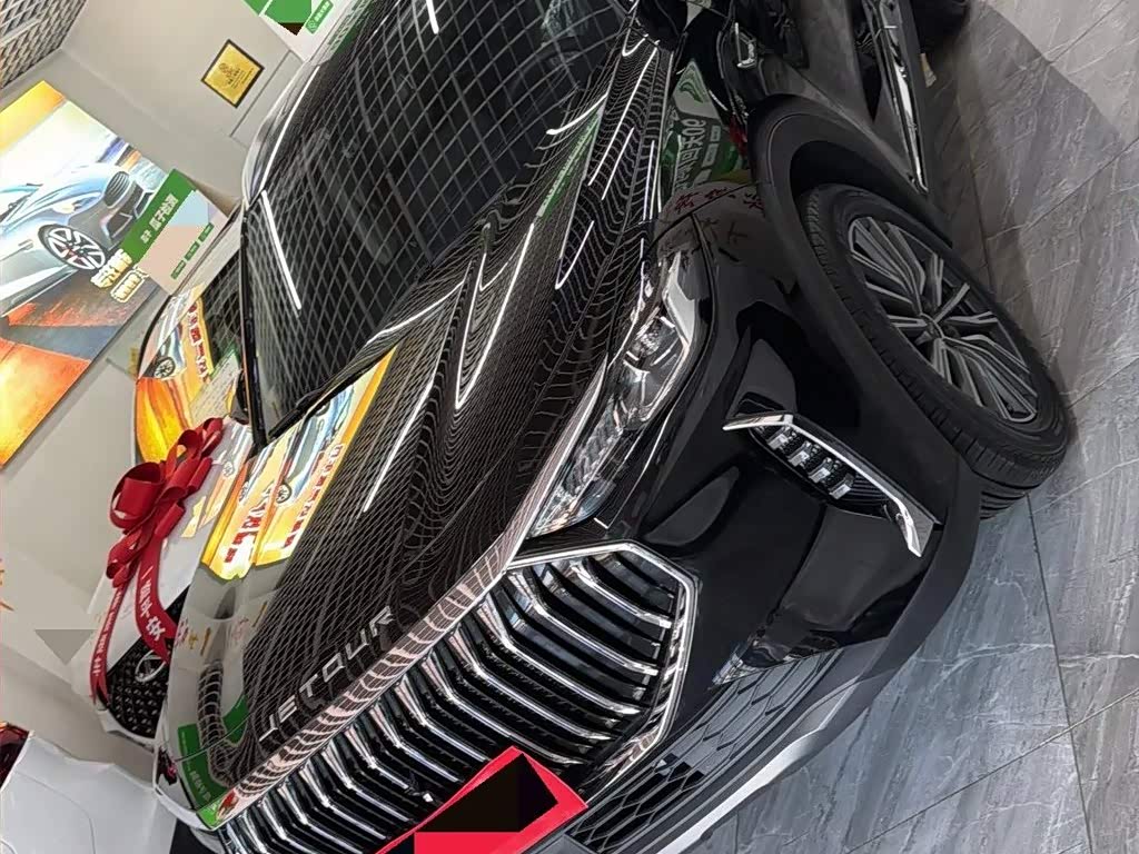 Jetour Jetour X70 PLUS 1.5 л 2025 г. Чёрный, пробег 2000 км