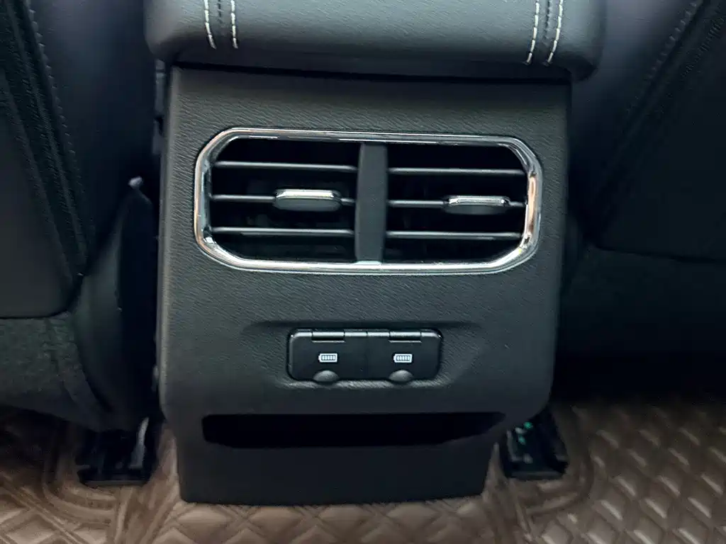 Haval Chulian — миниатюра 12