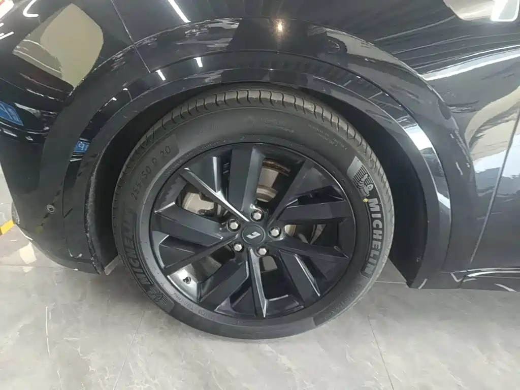 Li Auto Li L8 — миниатюра 23