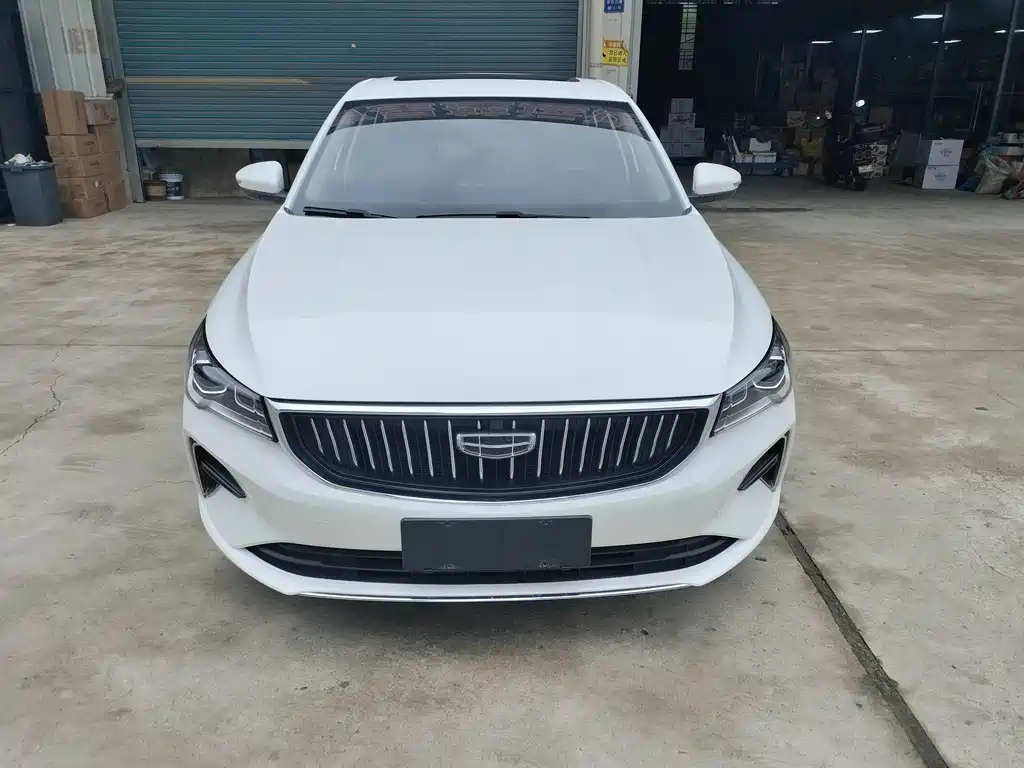 Geely Emgrand — миниатюра 2