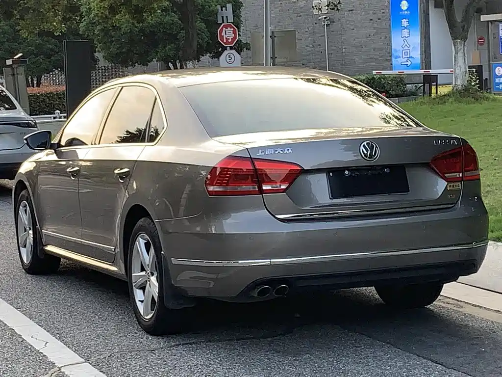 Volkswagen Passat 2014 1.8TSI DSG