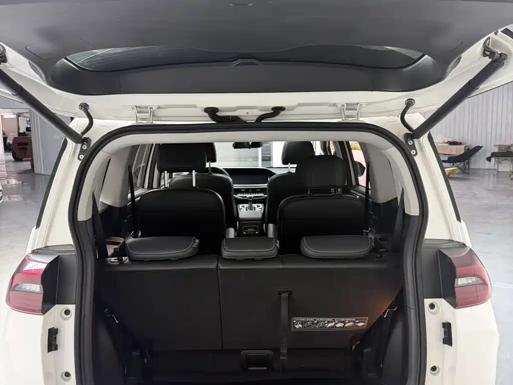 GAC Motor Trumpchi M6 — миниатюра 11