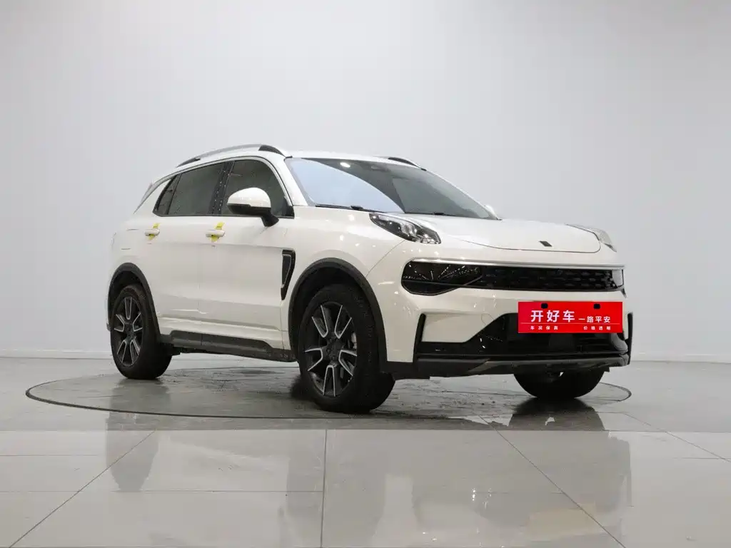 Lynk & Co 01 — миниатюра 3