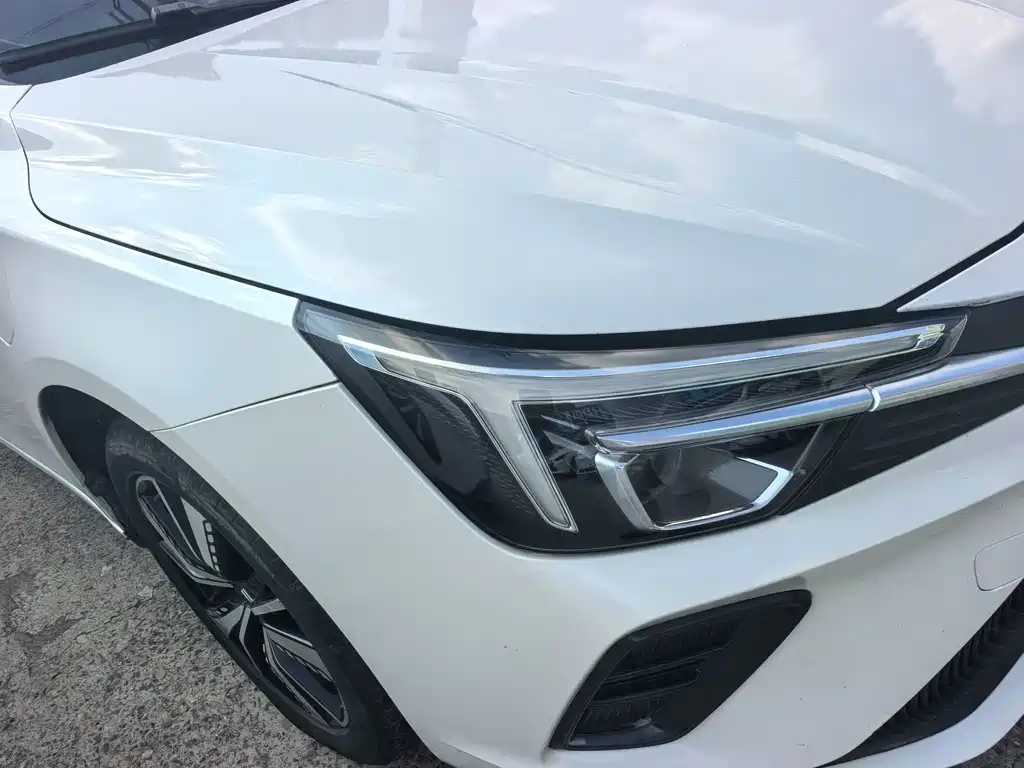 Roewe Feifan ER6 — миниатюра 8