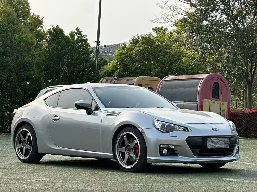 Subaru BRZ — миниатюра 3