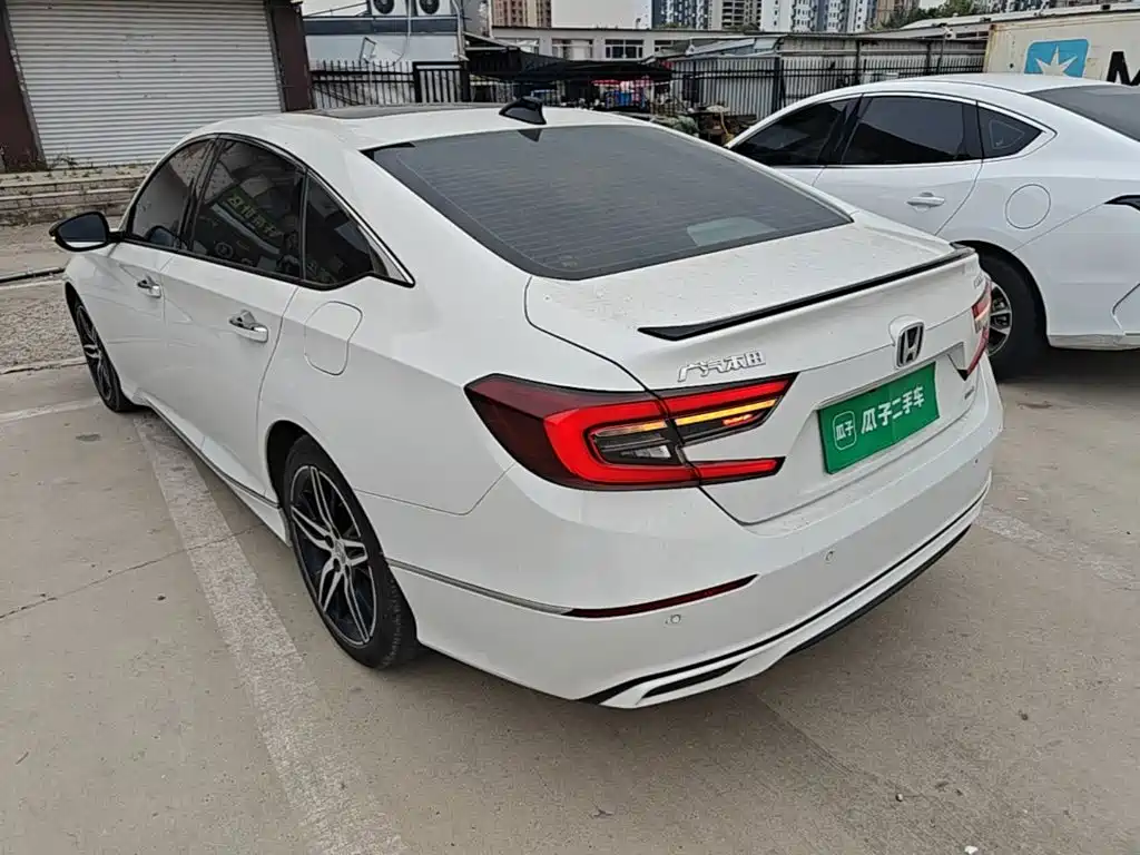 Honda Accord — миниатюра 5