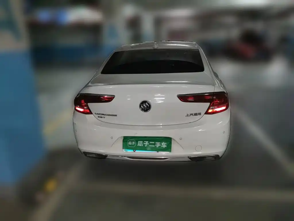 Buick LaCrosse — миниатюра 5
