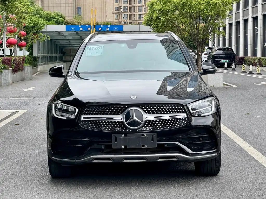 Mercedes-Benz GLC 2023
