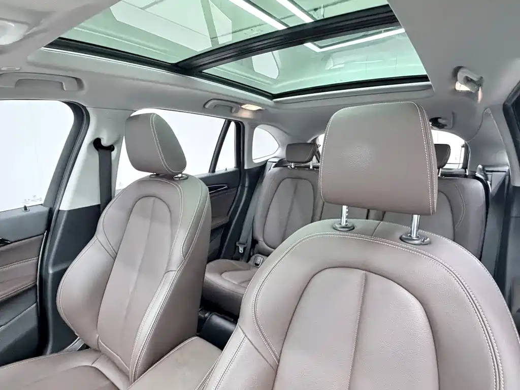 BMW X1 — миниатюра 14