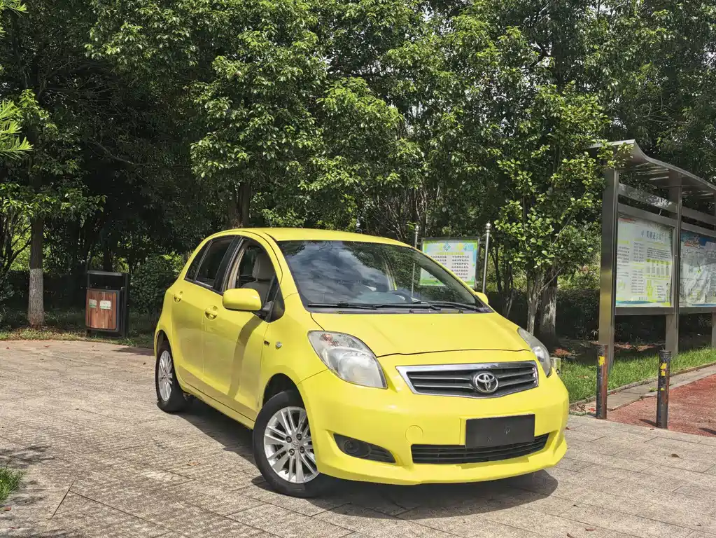 Toyota Yaris — миниатюра 3