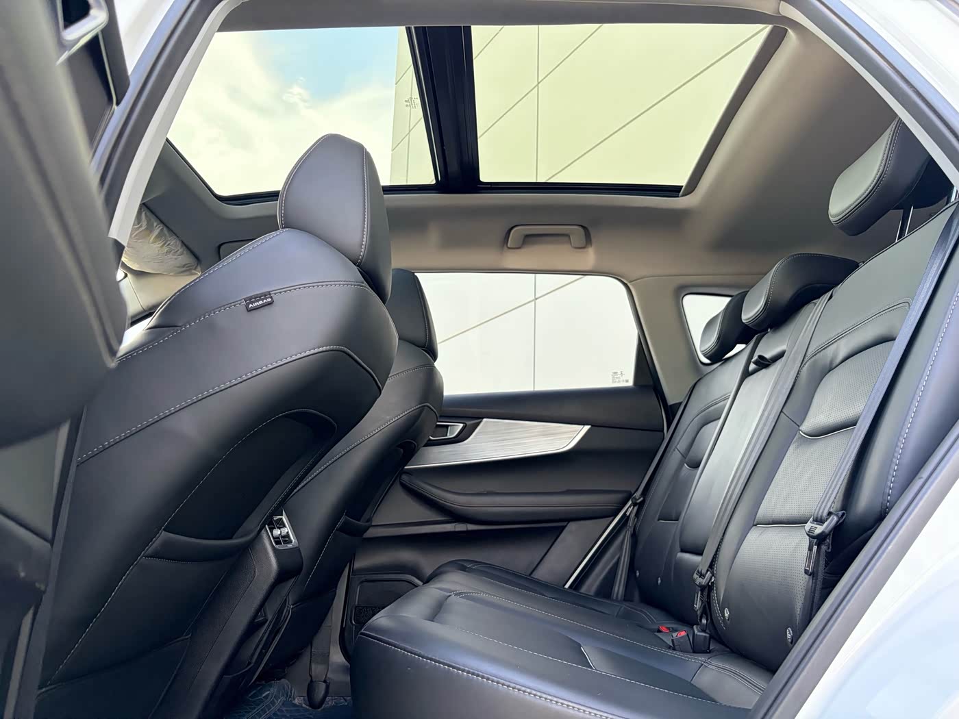 CHERY Tiggo 7 PLUS 1.5 л 2022 г. Белый, пробег 35000 км
