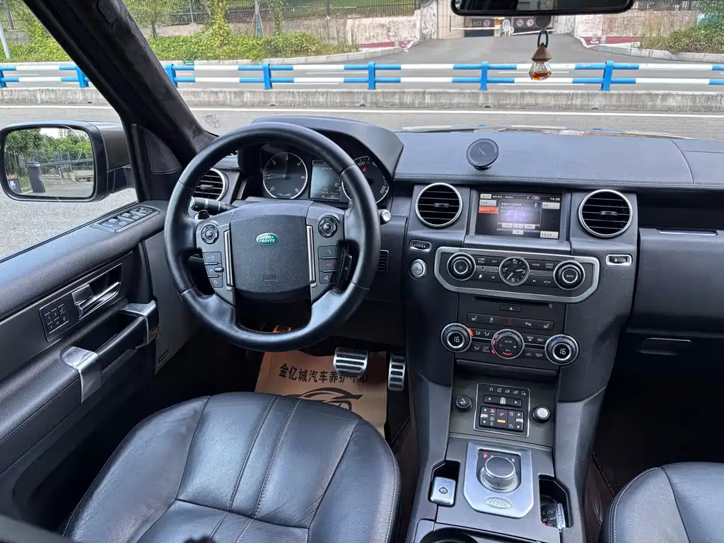 Land Rover Discovery — миниатюра 11