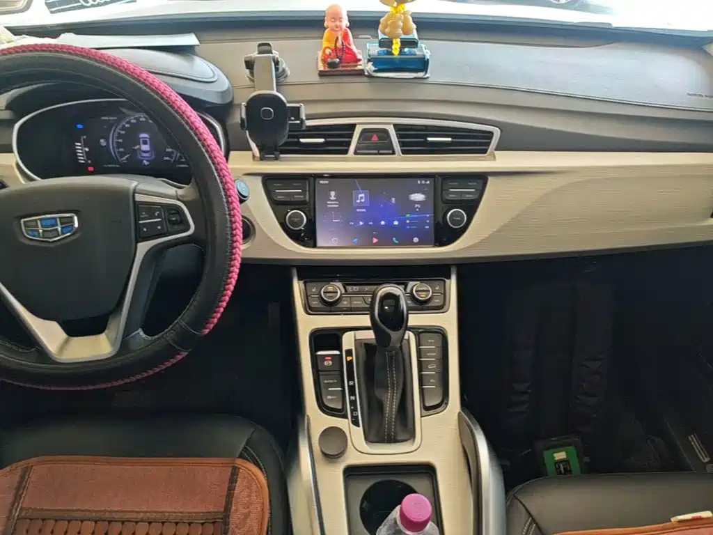 Geely Boyue — миниатюра 13