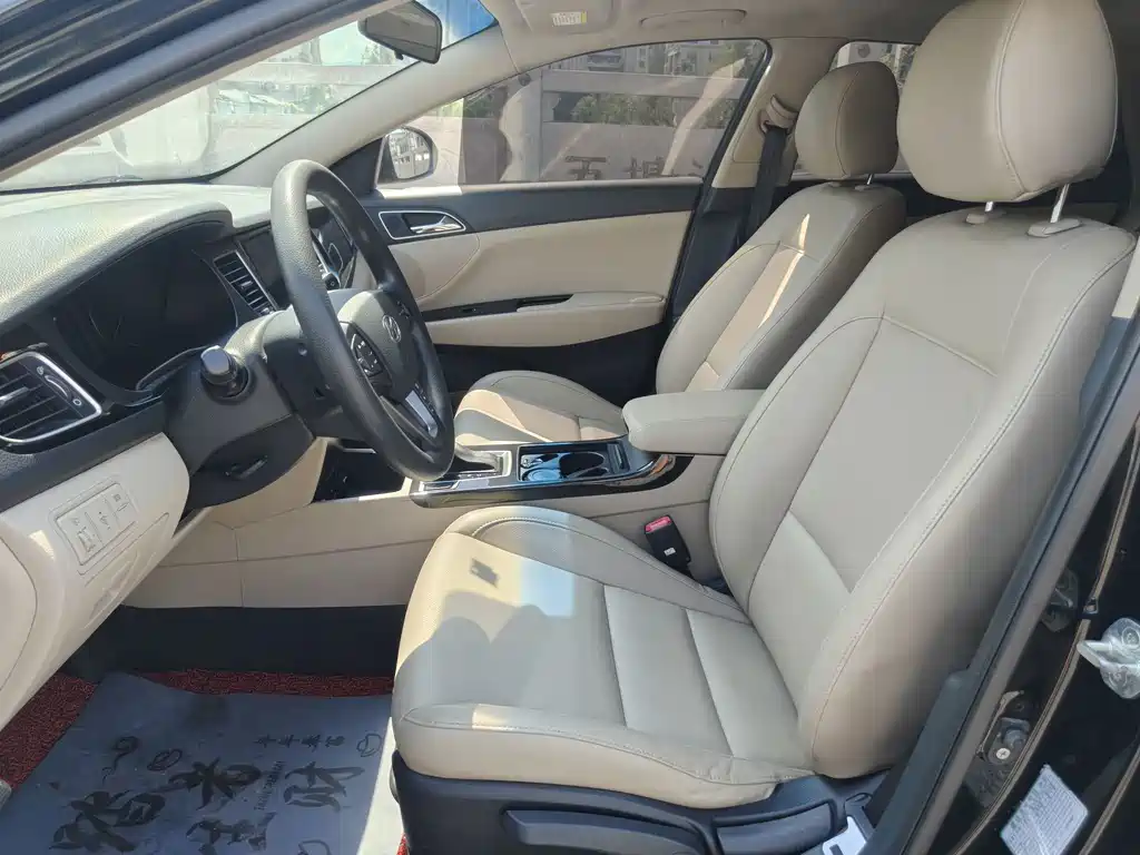 Hyundai Mistra — миниатюра 10