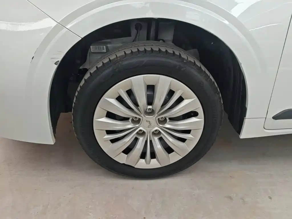 Wuling Jiachen — миниатюра 23